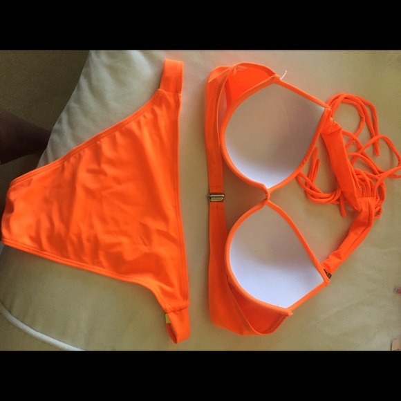 SOLD NEW Bella Kaleigh bright orange bikini M - Picture 3 of 4